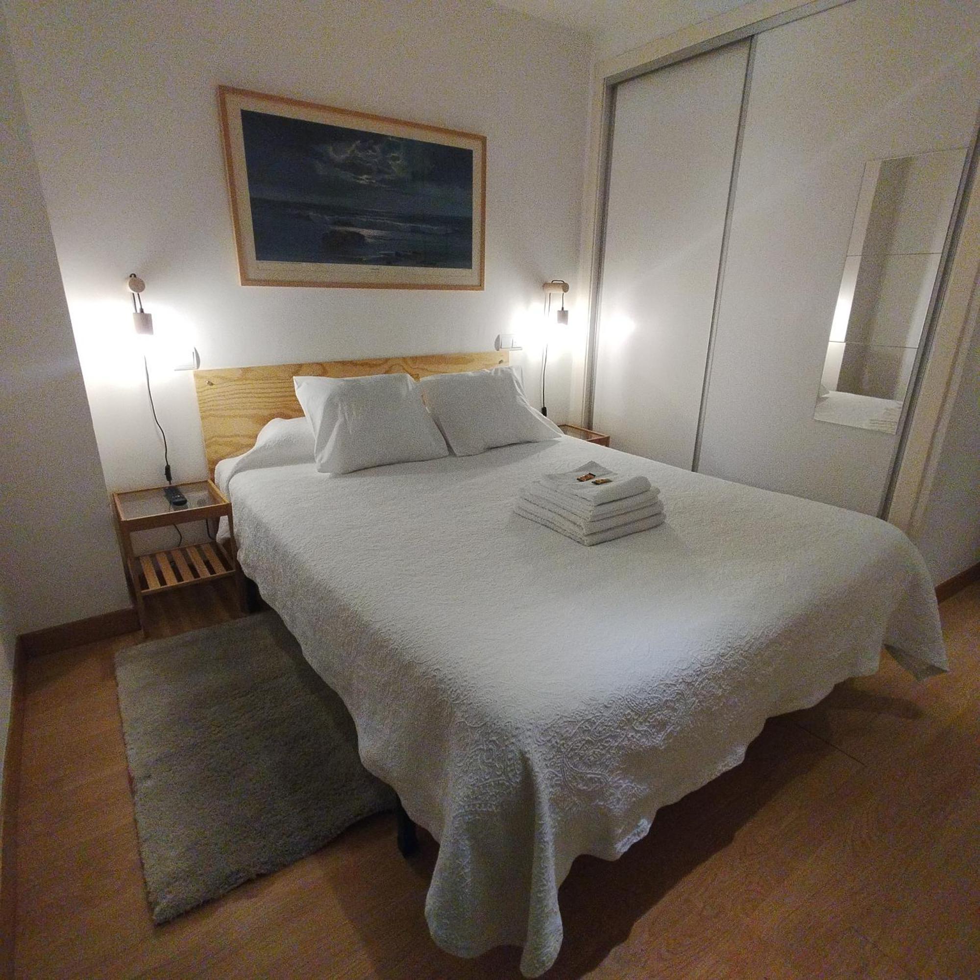 Leon Riverside Flat Kültér fotó